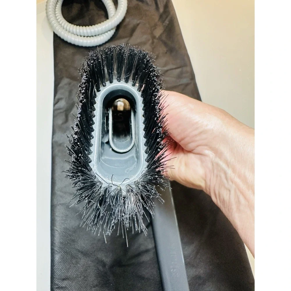 Shark Vacuum Cleaner  5 Attachments with Bag